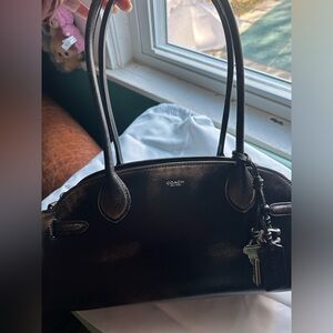 Coach Empire 34 in loved leather